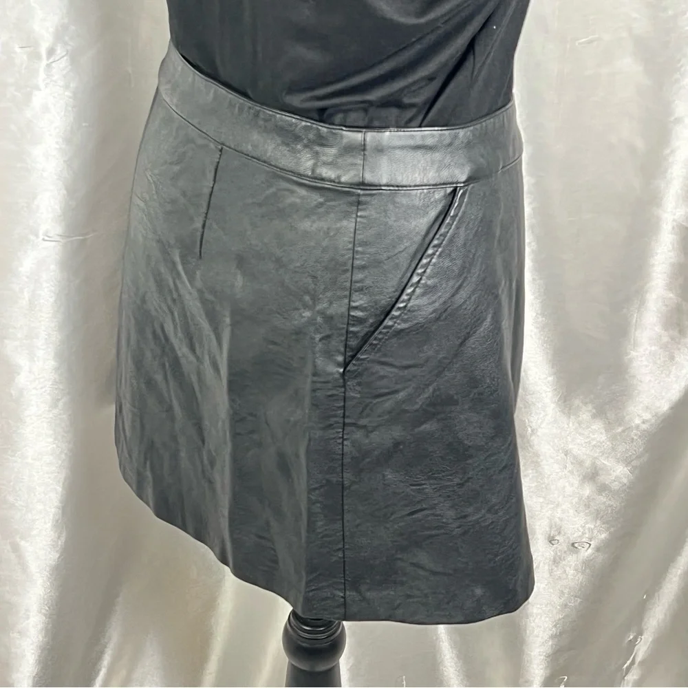 ZARA TRF Black Faux Leather Mini Moto Skirt Size M | Edgy Streetwear Night Out